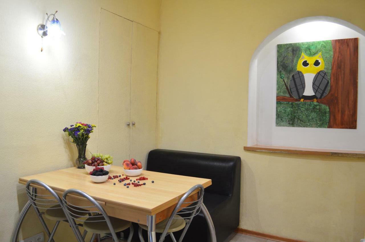 Owl Home Odessa Cozy Spacious Apartment In A Quiet Center Between Deribasovskaya And Privoz ภายนอก รูปภาพ